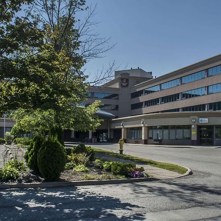 Clarion Hotel & Conference Centre Fort Erie Bagian luar foto