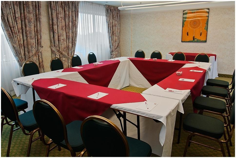 Clarion Hotel & Conference Centre Fort Erie Bagian luar foto