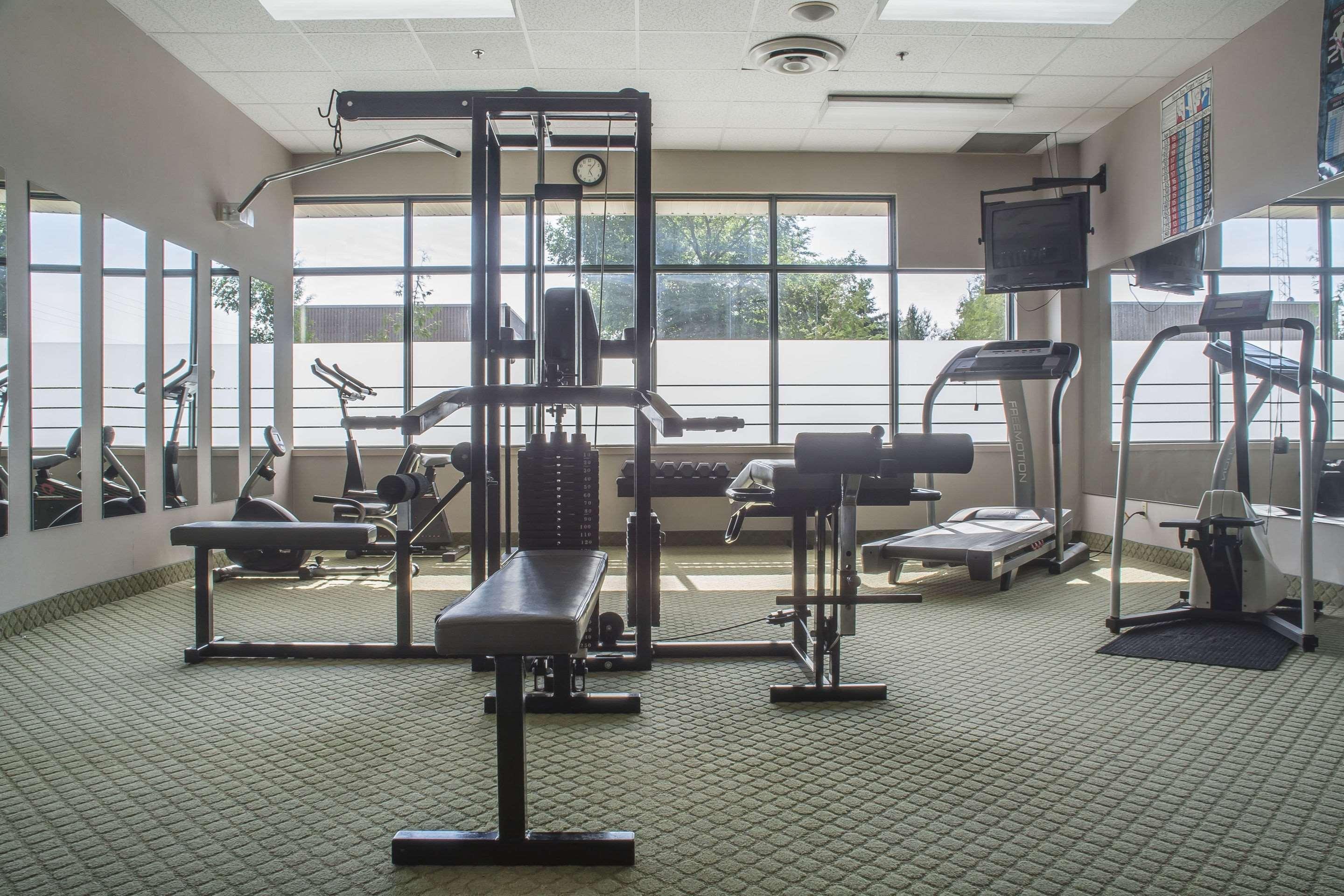 Clarion Hotel & Conference Centre Fort Erie Bagian luar foto