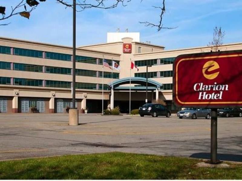 Clarion Hotel & Conference Centre Fort Erie Bagian luar foto