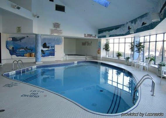 Clarion Hotel & Conference Centre Fort Erie Bagian luar foto
