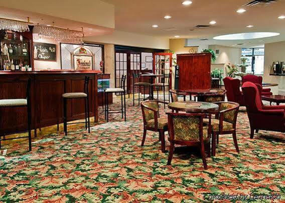 Clarion Hotel & Conference Centre Fort Erie Bagian luar foto